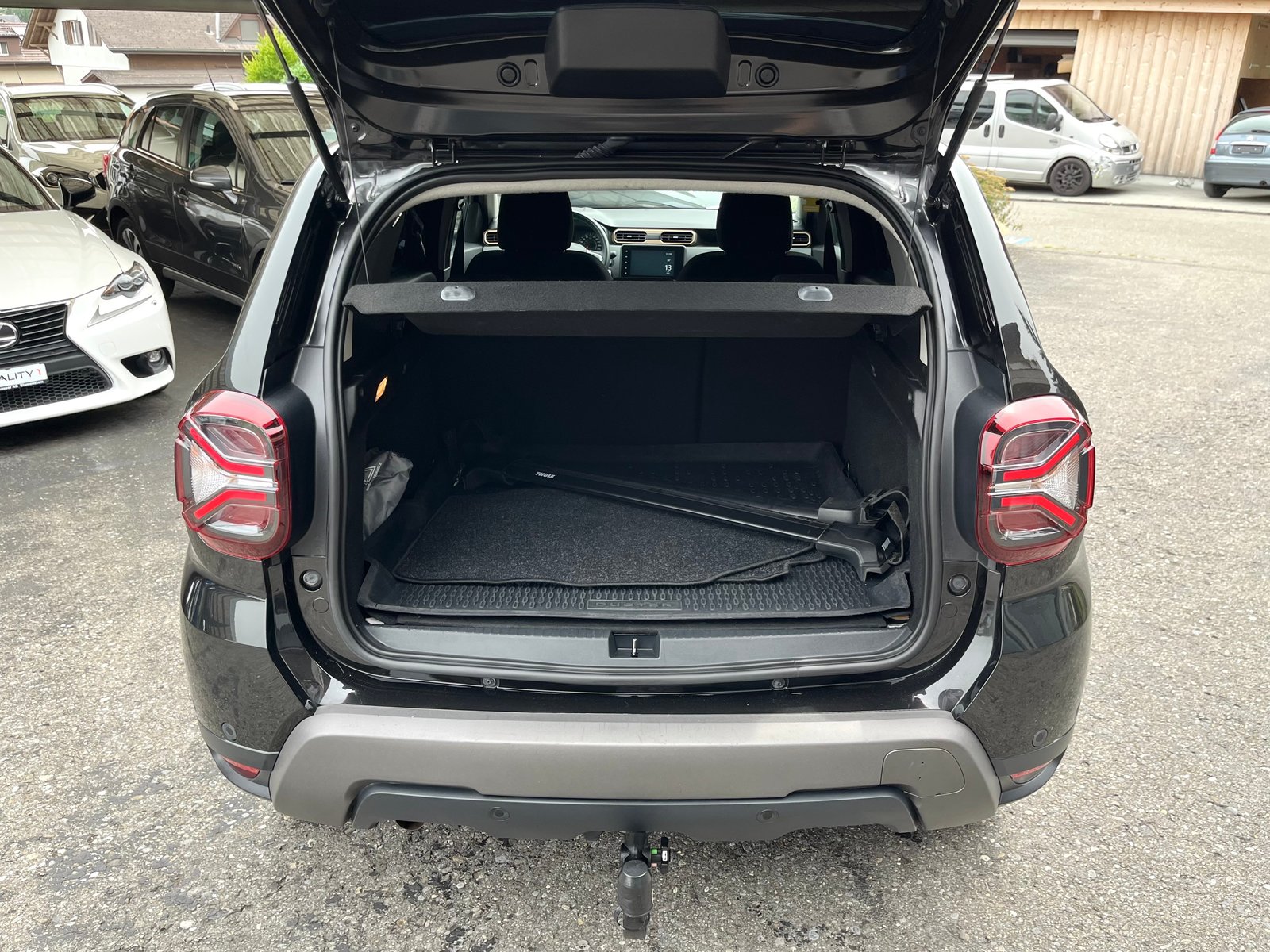 DACIA Duster TCe 150 Extreme 4x4, Benzin, Occasion / Gebraucht, Handschaltung - 7