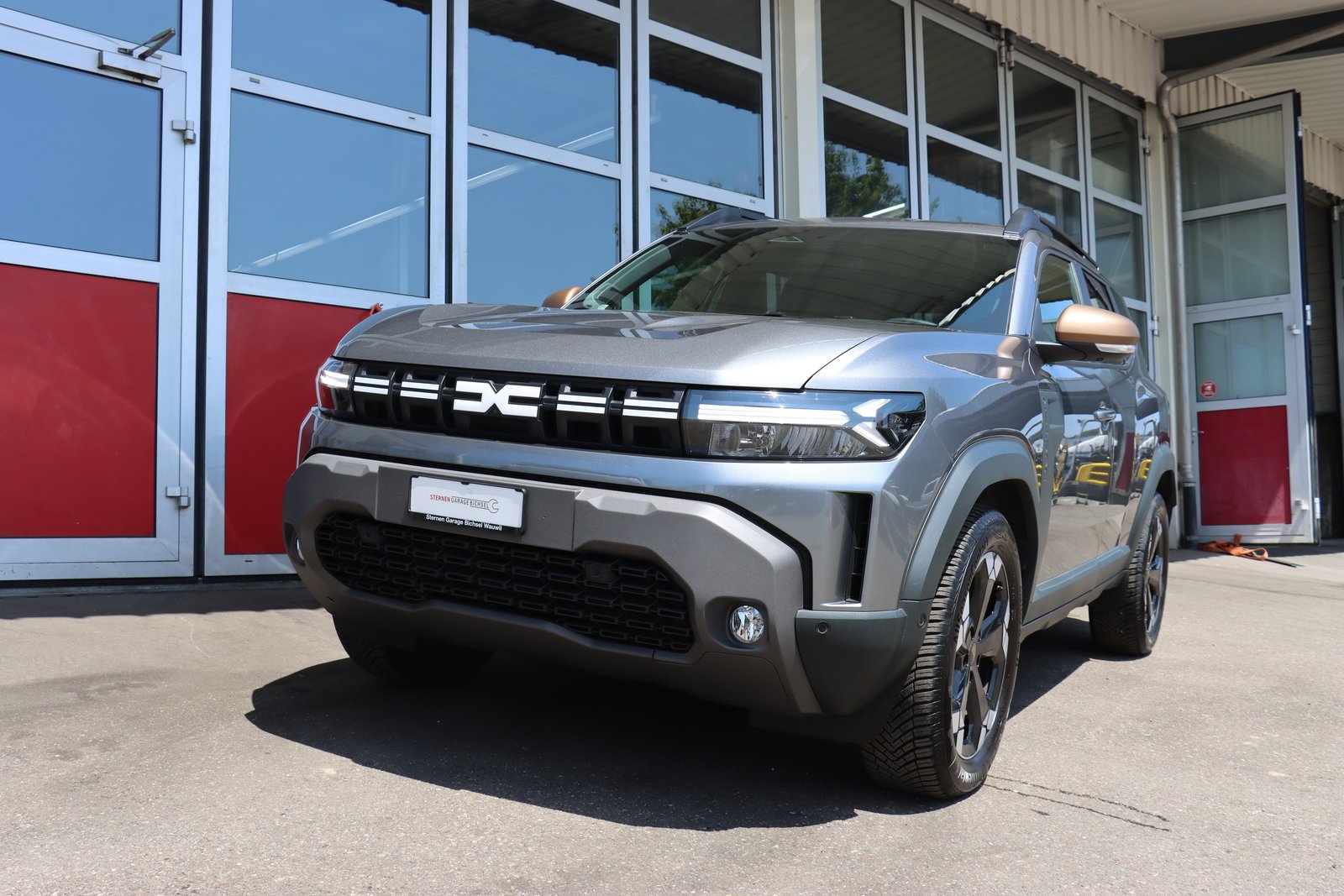 DACIA Duster TCe 130 48V Extreme 4x4, Mild-Hybrid Benzin/Elektro, Occasion / Gebraucht, Handschaltung - 2
