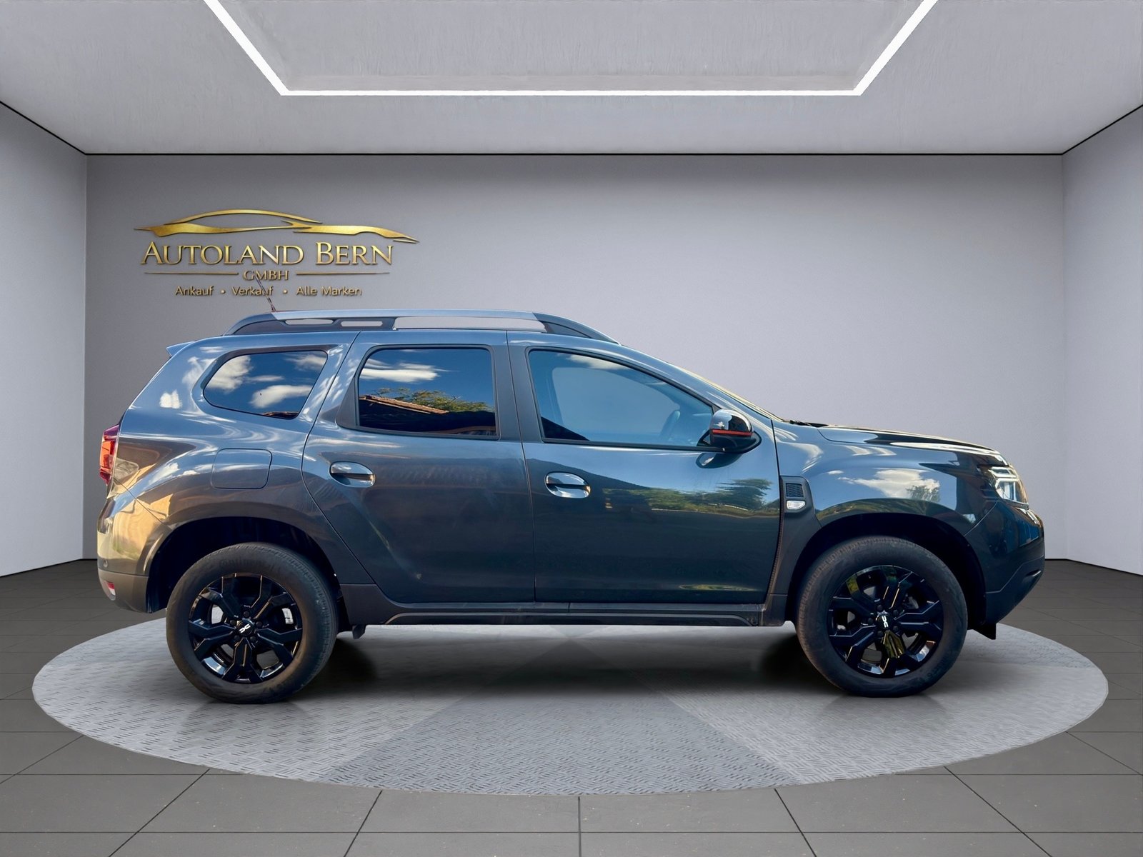 DACIA Duster TCe 150 SWISS EDITION Automatik, Petrol, Second hand / Used, Automatic - 4