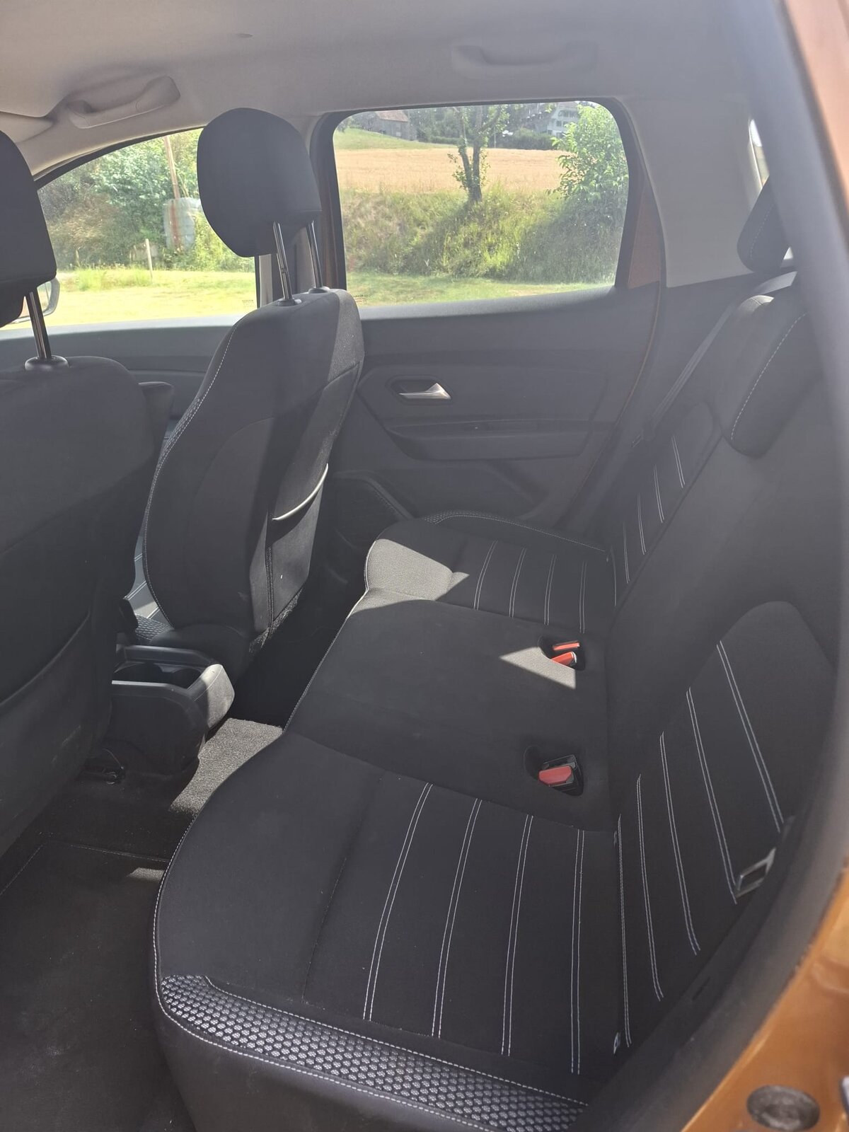 DACIA Duster 1.5 Blue dCi Ultimate 4WD, Diesel, Occasion / Utilisé, Manuelle - 7