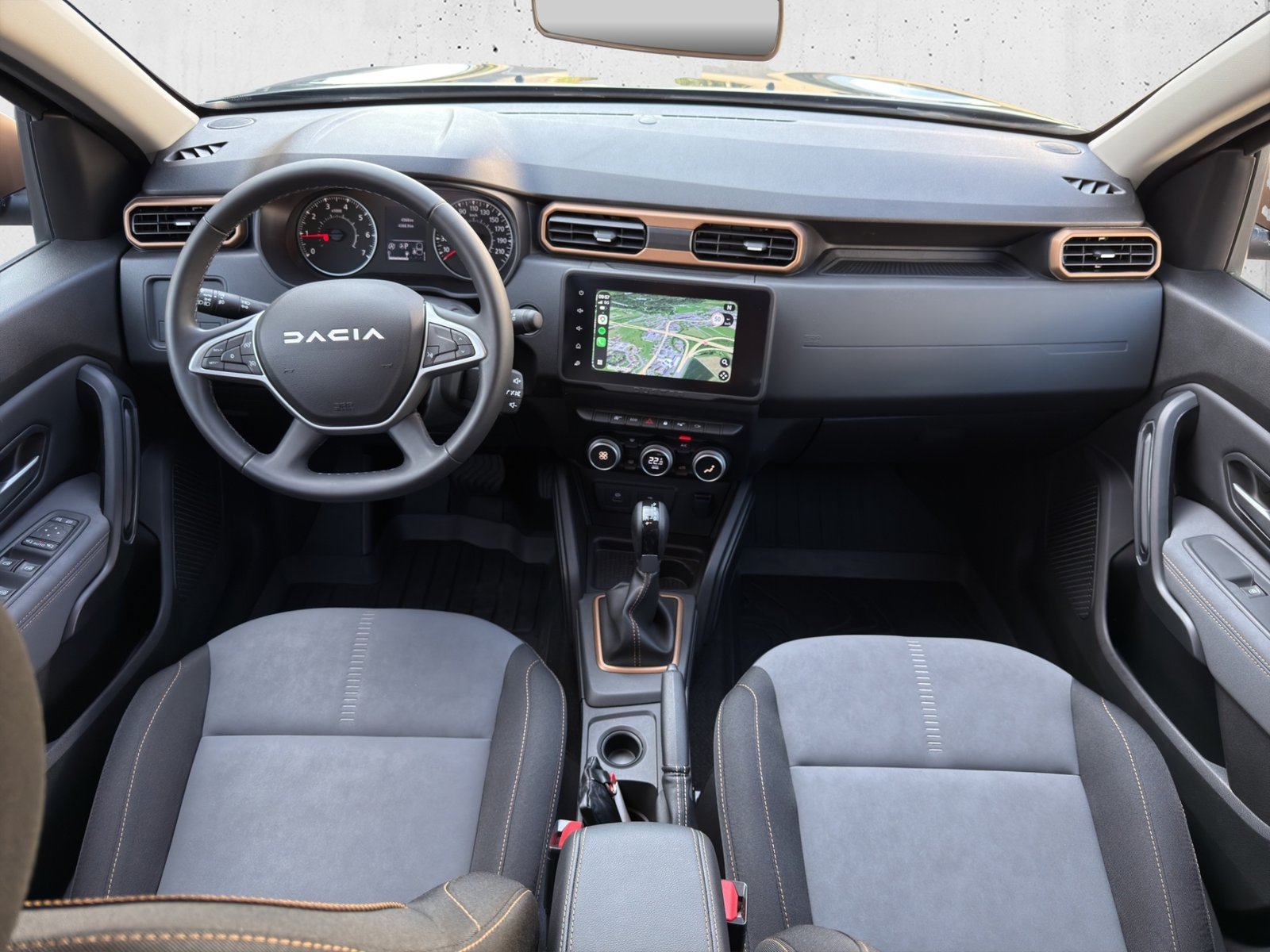 DACIA Duster TCe 150 Extreme EDC, Benzin, Occasion / Gebraucht, Automatik - 7