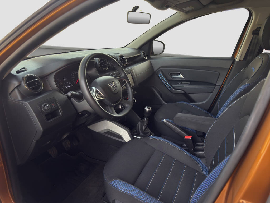 DACIA Duster 1.3 TCe 150 Celebration 4WD, Petrol, Second hand / Used, Manual - 7