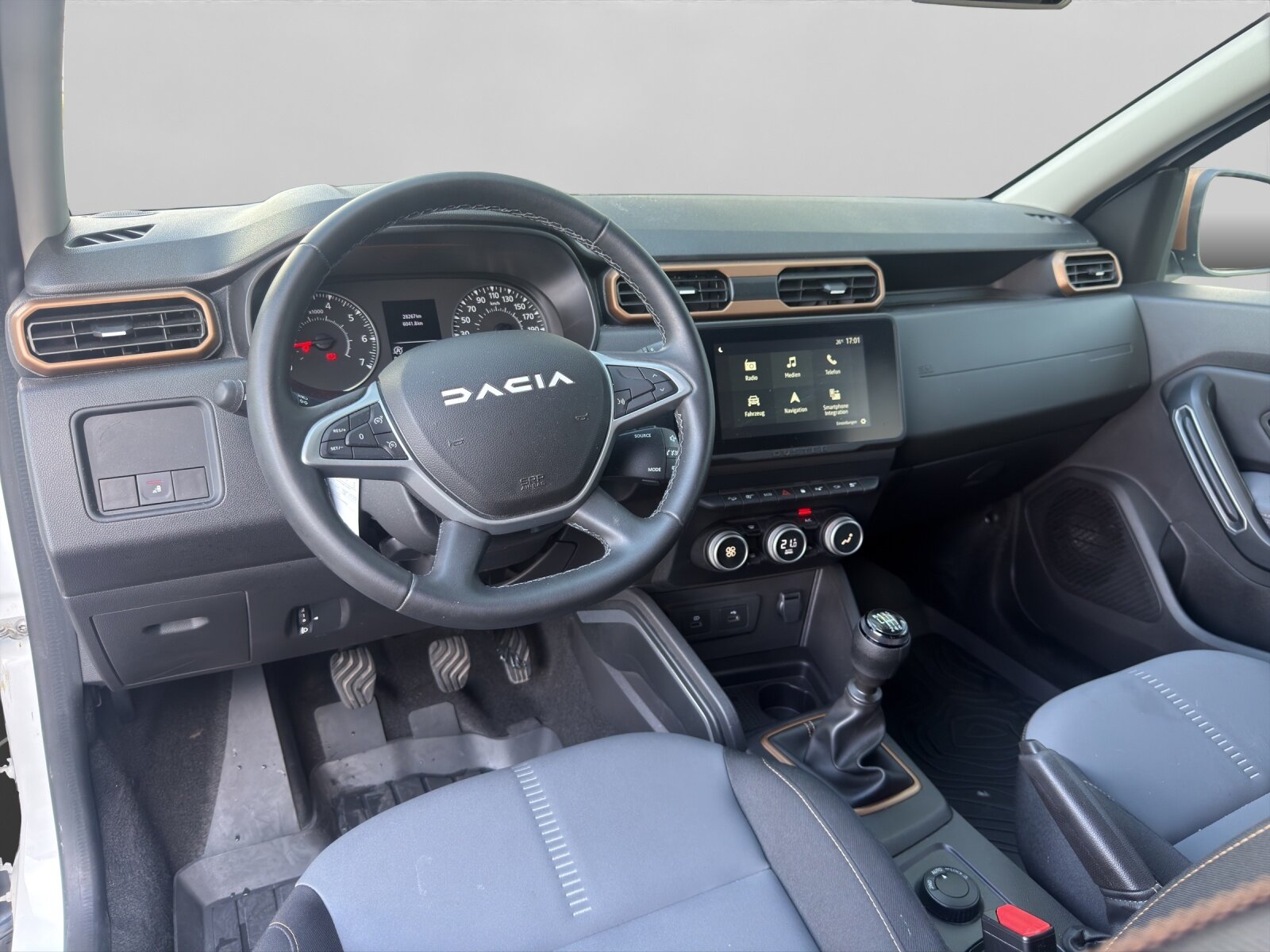 DACIA Duster 1.3 TCe 150 Extreme 4WD, Petrol, Second hand / Used, Manual - 7