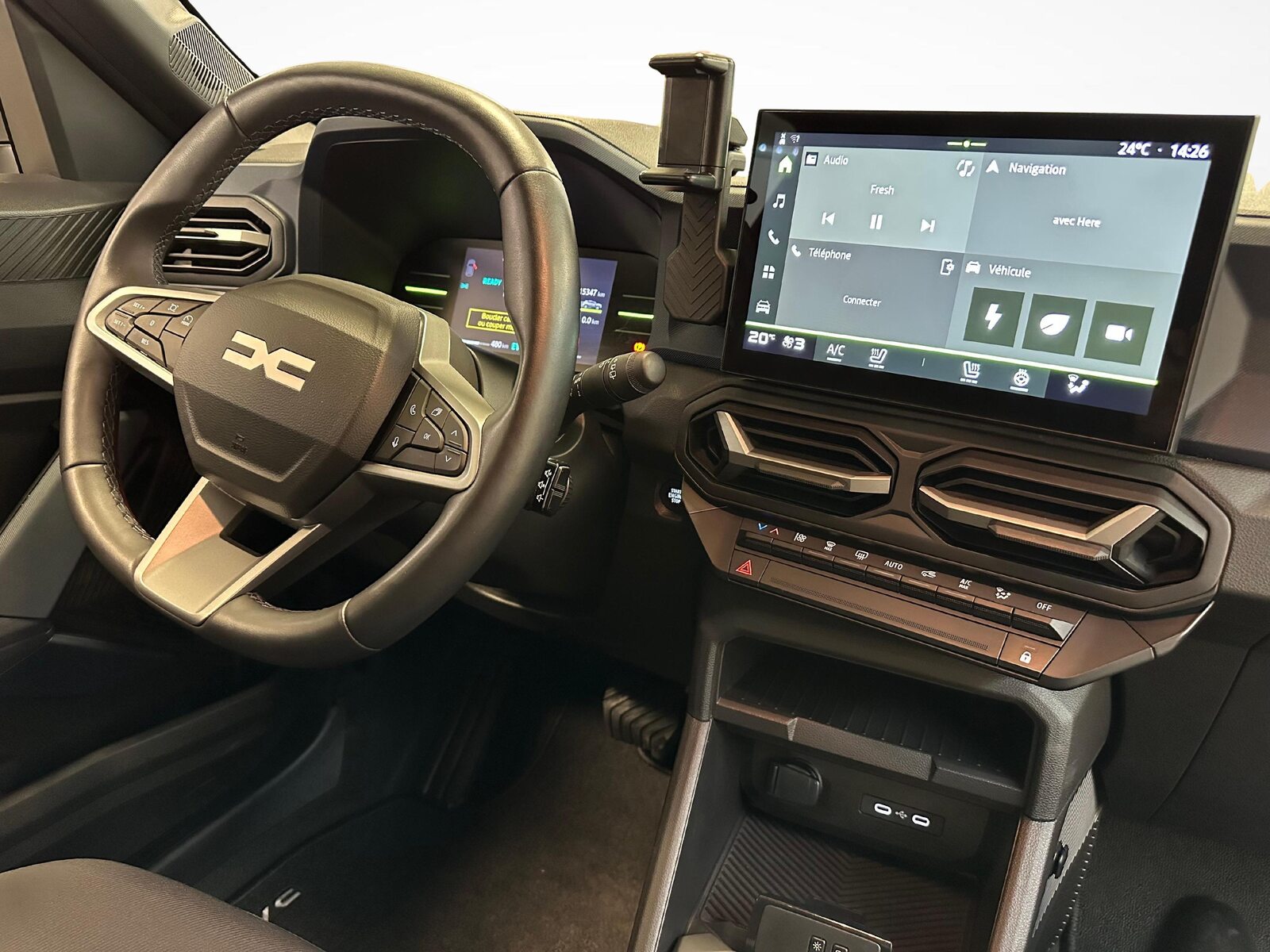 DACIA Duster 1.6 Hybrid Journey, Voll-Hybrid Benzin/Elektro, Occasion / Gebraucht, Automatik - 6