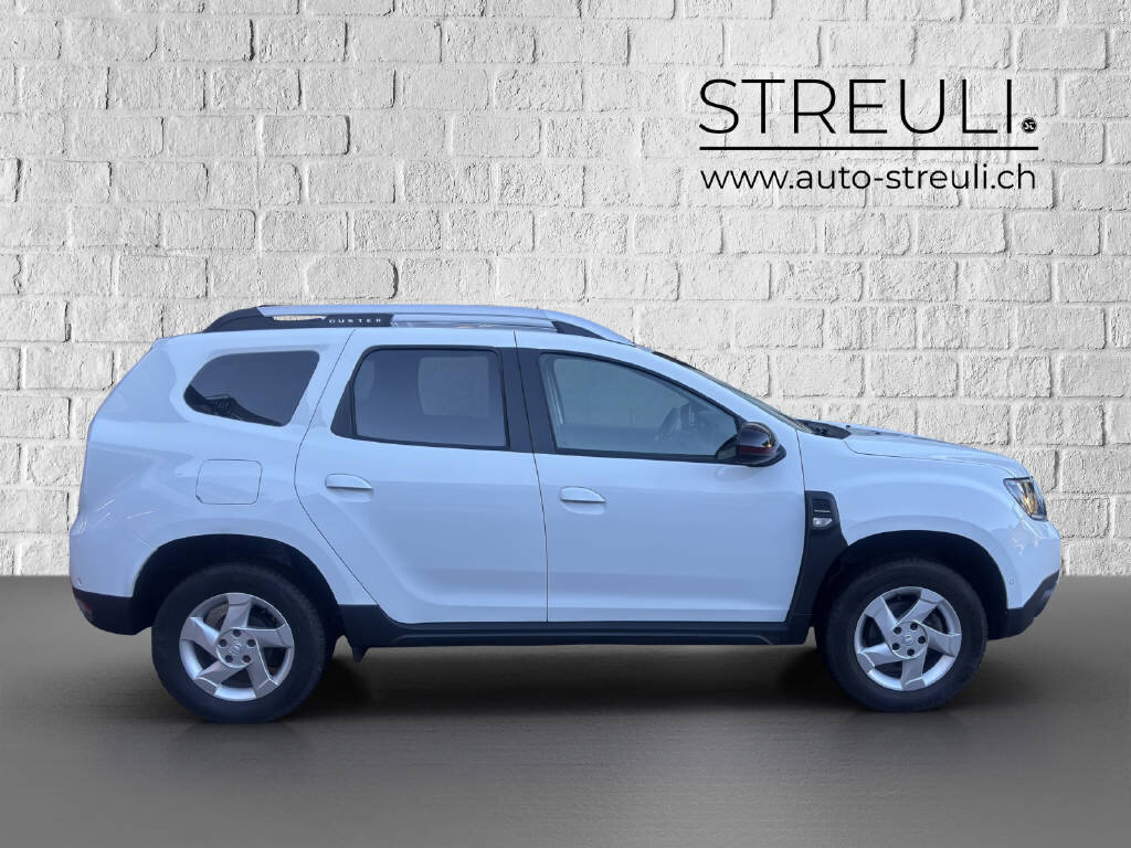 DACIA Duster 1.6 Ultimate 4WD, Benzin, Occasion / Gebraucht, Handschaltung - 3