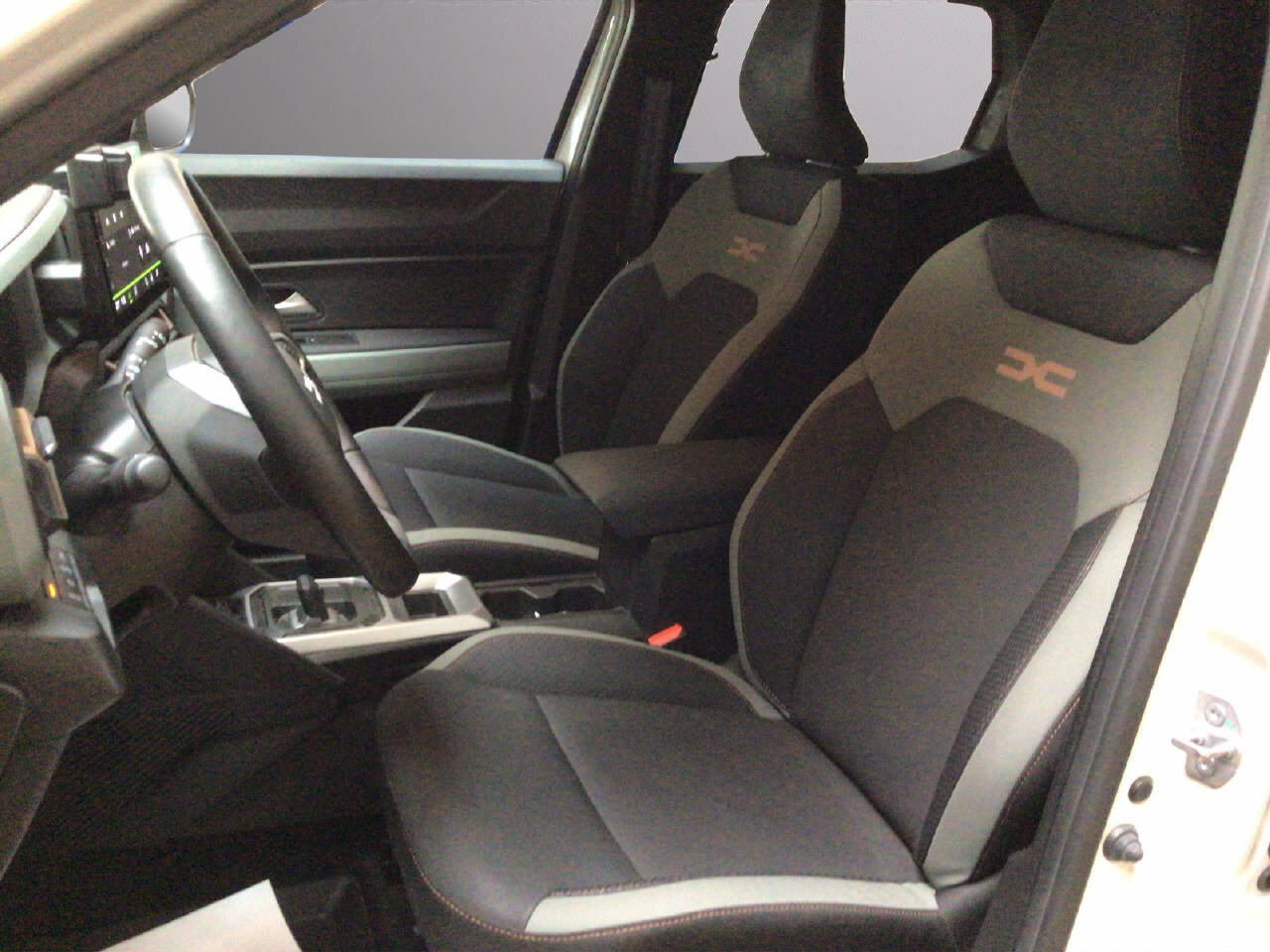 DACIA Duster 1.6 Hybrid Extreme, Hybride Intégral Essence/Électricité, Occasion / Utilisé, Automatique - 5