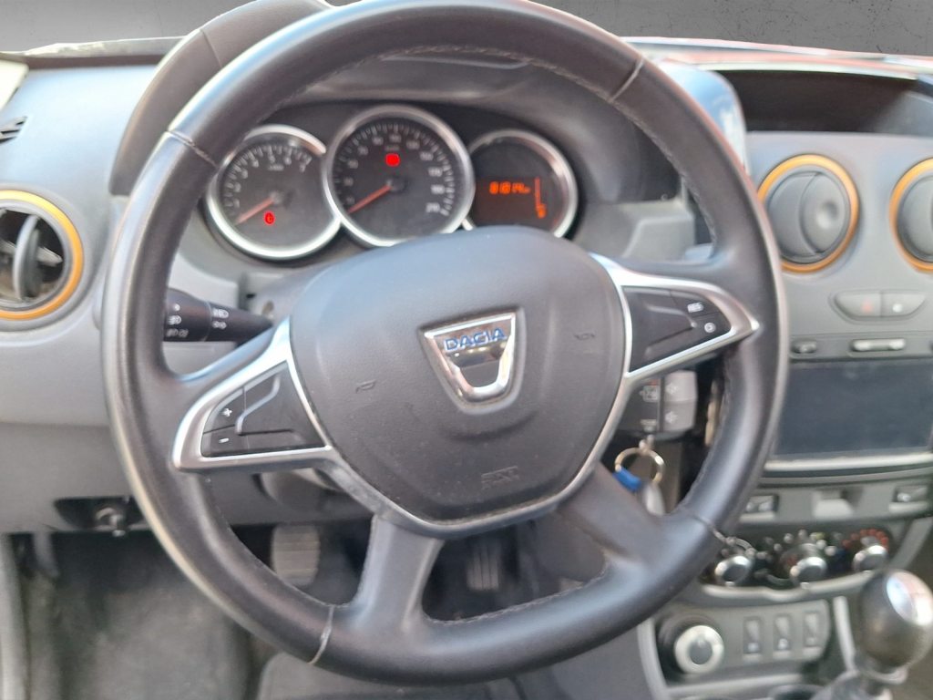 DACIA 1.2 TCe Unlimited 4x4 S/S, Benzin, Occasion / Gebraucht, Handschaltung - 7
