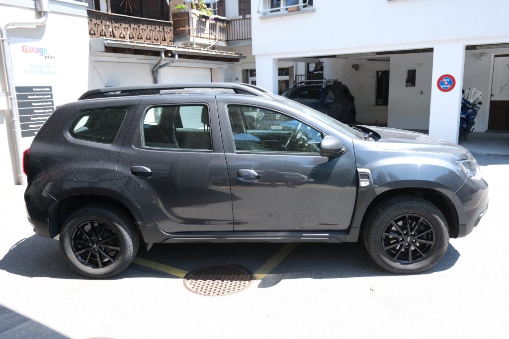 DACIA DUSTER 1.2 TCe Comfort 4WD, Essence, Occasion / Utilisé, Manuelle - 3