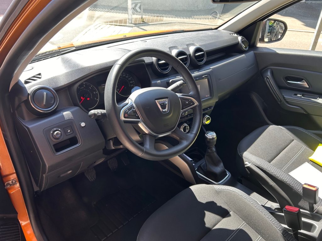 DACIA DUSTER 1.6 Prestige 4WD, Essence, Occasion / Utilisé, Manuelle - 4