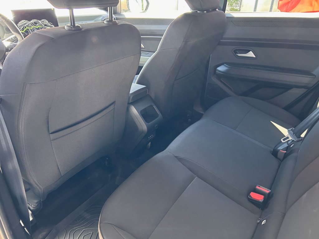 DACIA DUSTER 1.2 TCe Extreme 4WD, Mild-Hybrid Petrol/Electric, Ex-demonstrator, Manual - 5