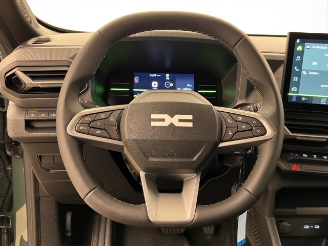 DACIA Duster 1.6 Hybrid Expression, Full-Hybrid Petrol/Electric, Ex-demonstrator, Automatic - 6