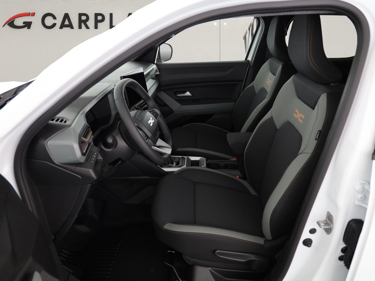 DACIA Duster 1.6 Hybrid Extreme, Hybride Intégral Essence/Électricité, Voiture de démonstration, Automatique - 6