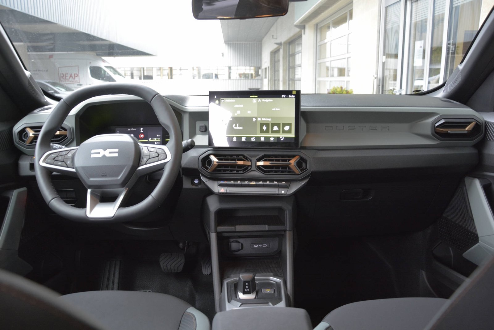 DACIA Duster extreme hybrid 155 1.8 Hybrid Extreme, Full-Hybrid Petrol/Electric, Ex-demonstrator, Automatic - 6