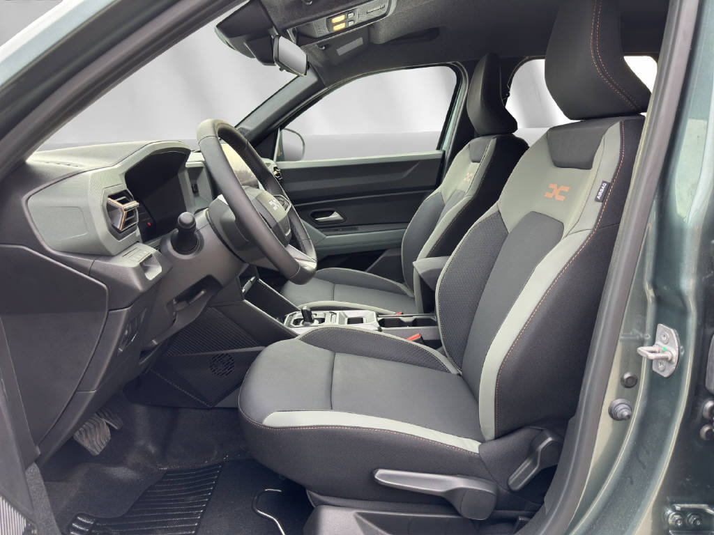 DACIA Duster 1.6 Hybrid Extreme, Full-Hybrid Petrol/Electric, Ex-demonstrator, Automatic - 4