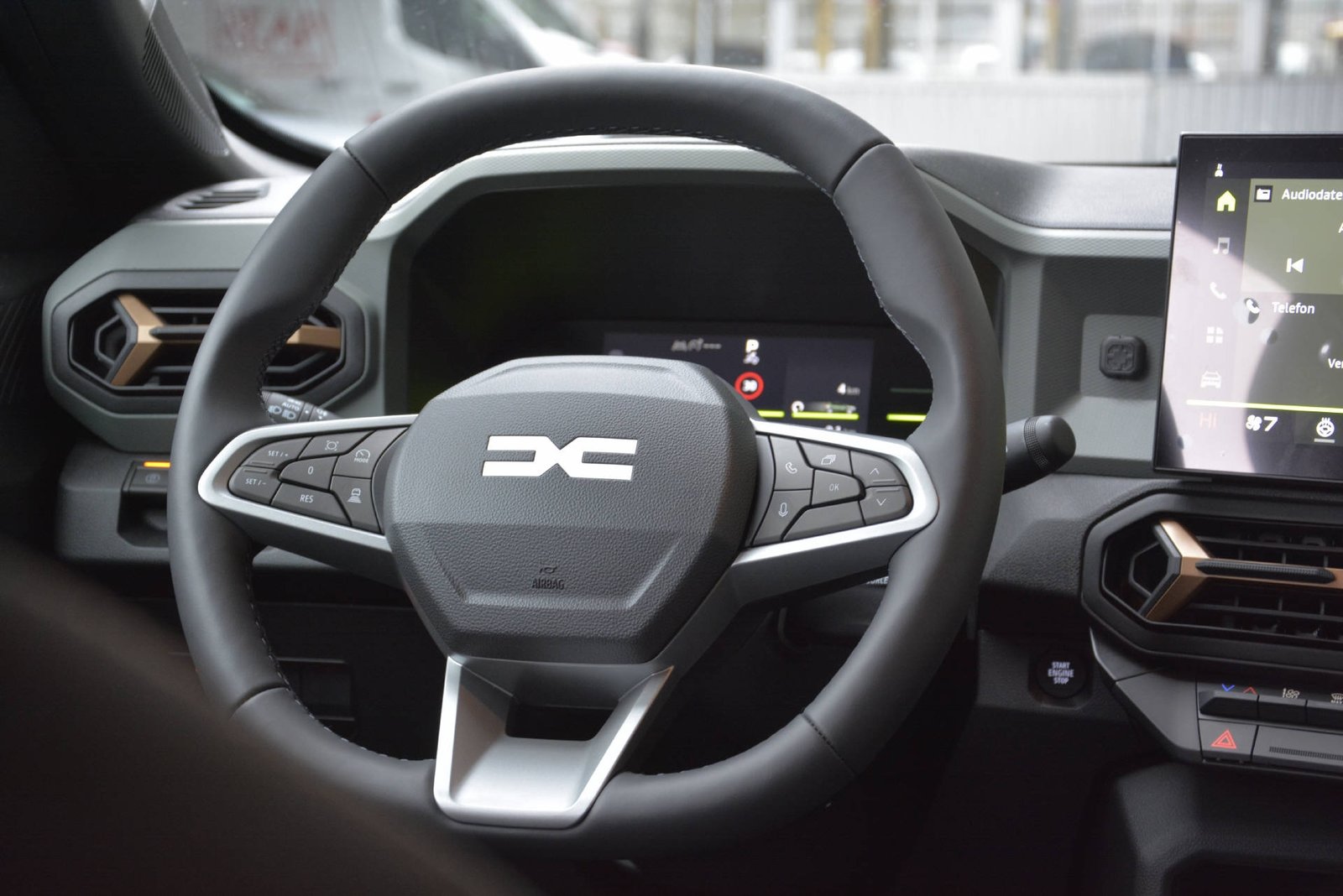 DACIA Duster extreme hybrid 155, Voll-Hybrid Benzin/Elektro, Vorführwagen, Automatik - 7
