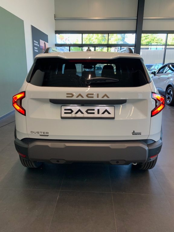 DACIA DUSTER 1.6 Hybrid Extreme, Full-Hybrid Petrol/Electric, Ex-demonstrator, Automatic - 6