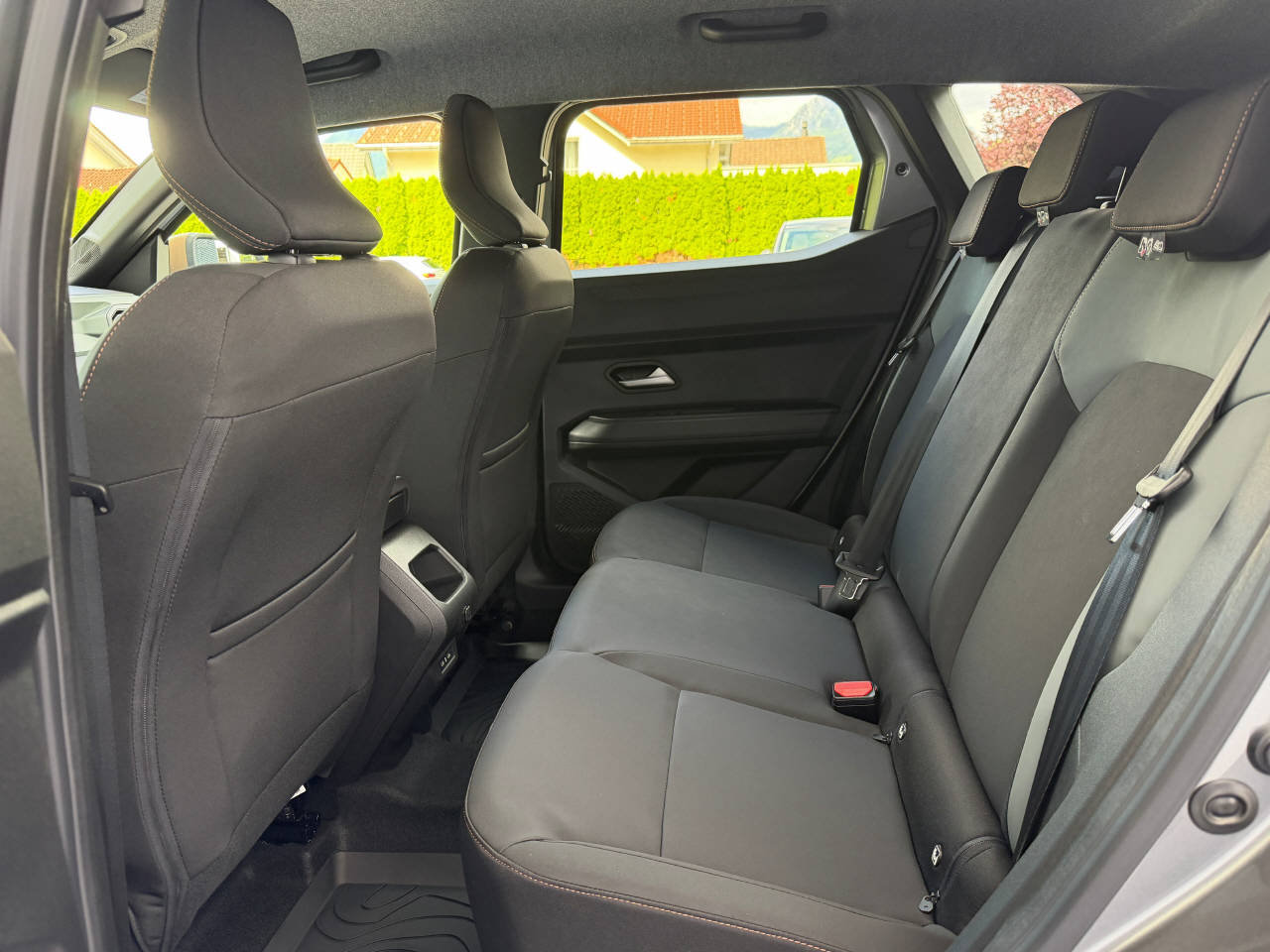 DACIA DUSTER Extreme mild hybrid 130 4x4, Mild-Hybrid Benzin/Elektro, Vorführwagen, Handschaltung - 7