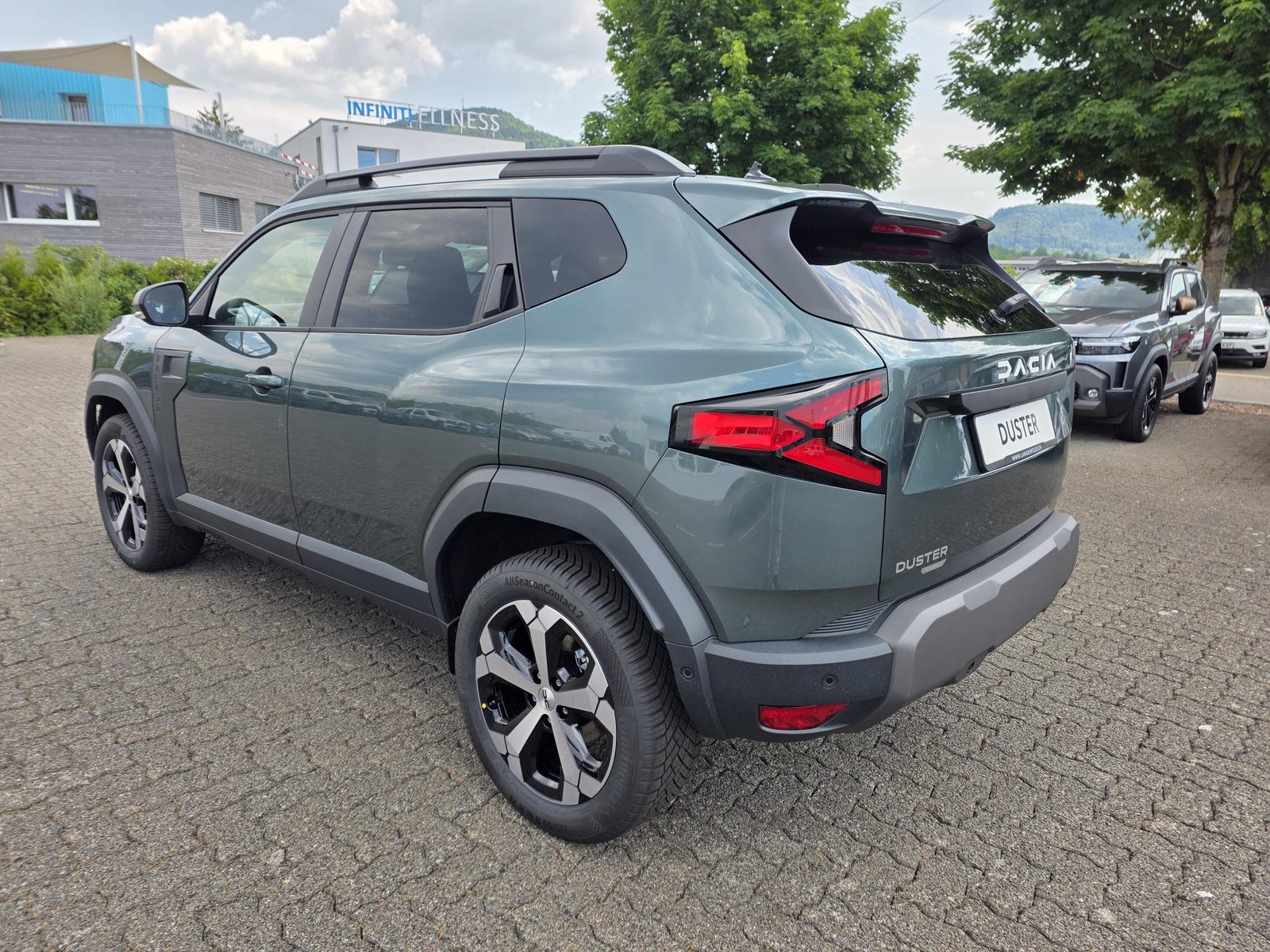DACIA Duster 1.2 Hybrid Journey 4WD, Hybride Intégral Essence/Électricité, Voiture de démonstration, Automatique - 3