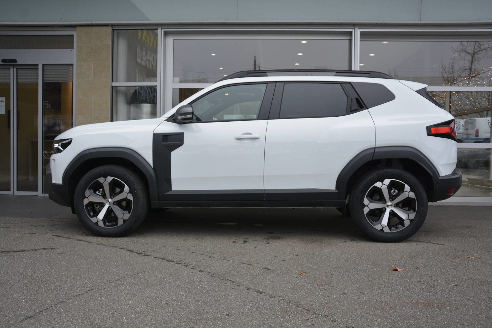 DACIA DUSTER journey hybrid 155, Hybride Integrale Benzina/Elettrica, Auto nuove, Automatico - 3