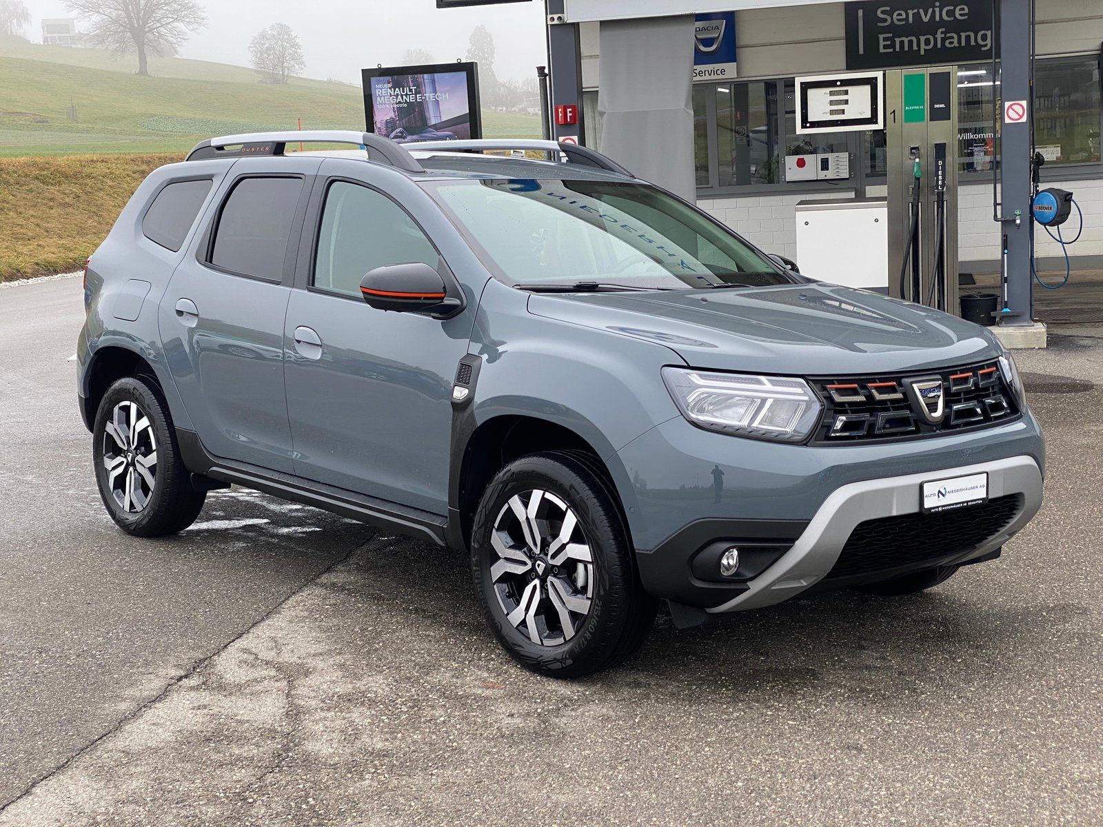 DACIA Duster TCe 150 Extreme EDC 4x2, Petrol, Second hand / Used, Automatic - 3