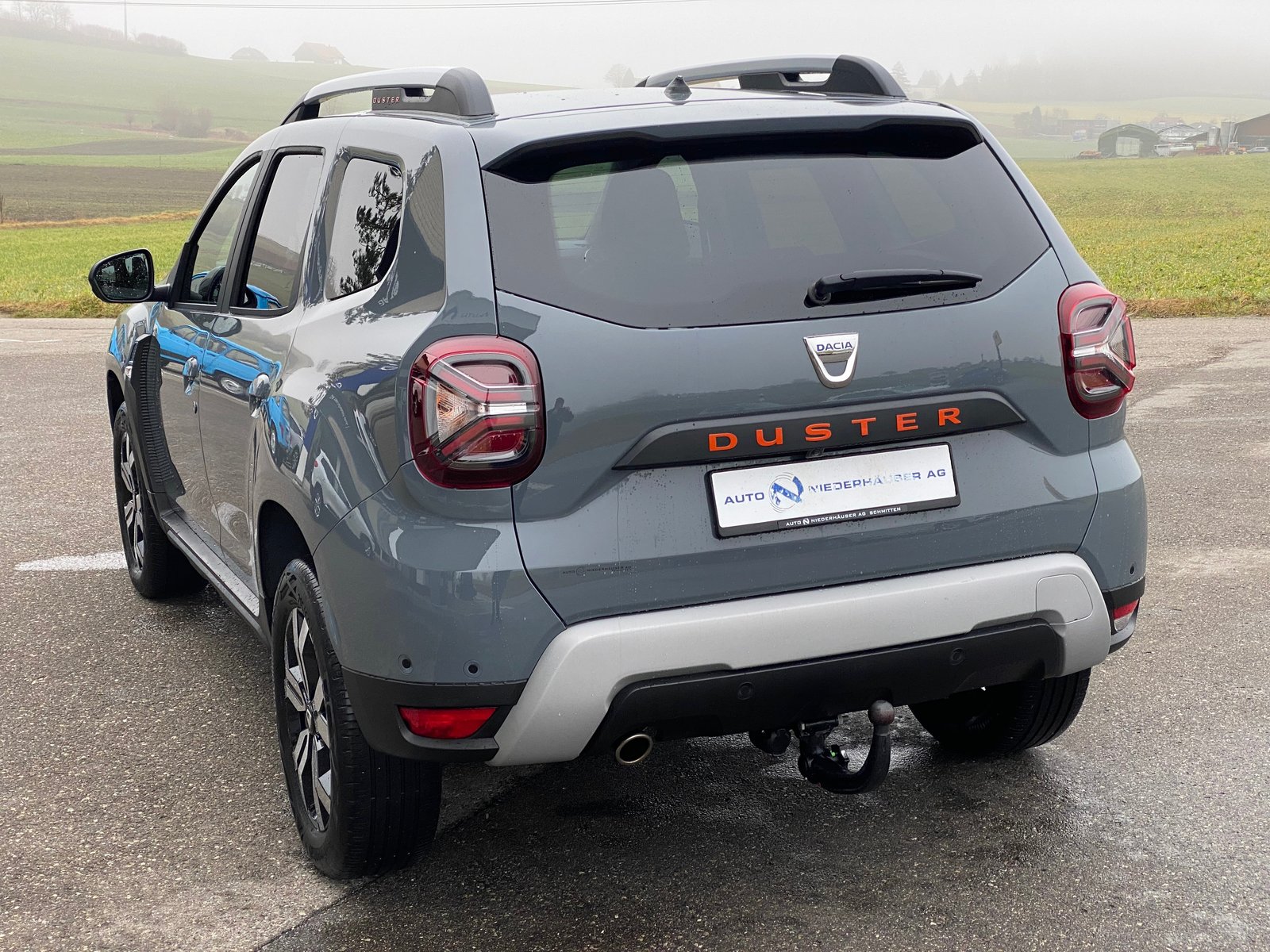 DACIA Duster TCe 150 Extreme EDC 4x2, Petrol, Second hand / Used, Automatic - 5