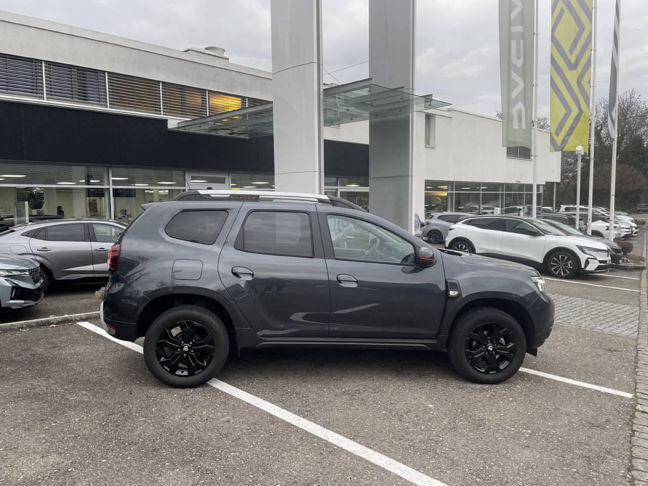 DACIA Duster 1.3 TCe 150 Extreme EDC, Petrol, Second hand / Used, Automatic - 6