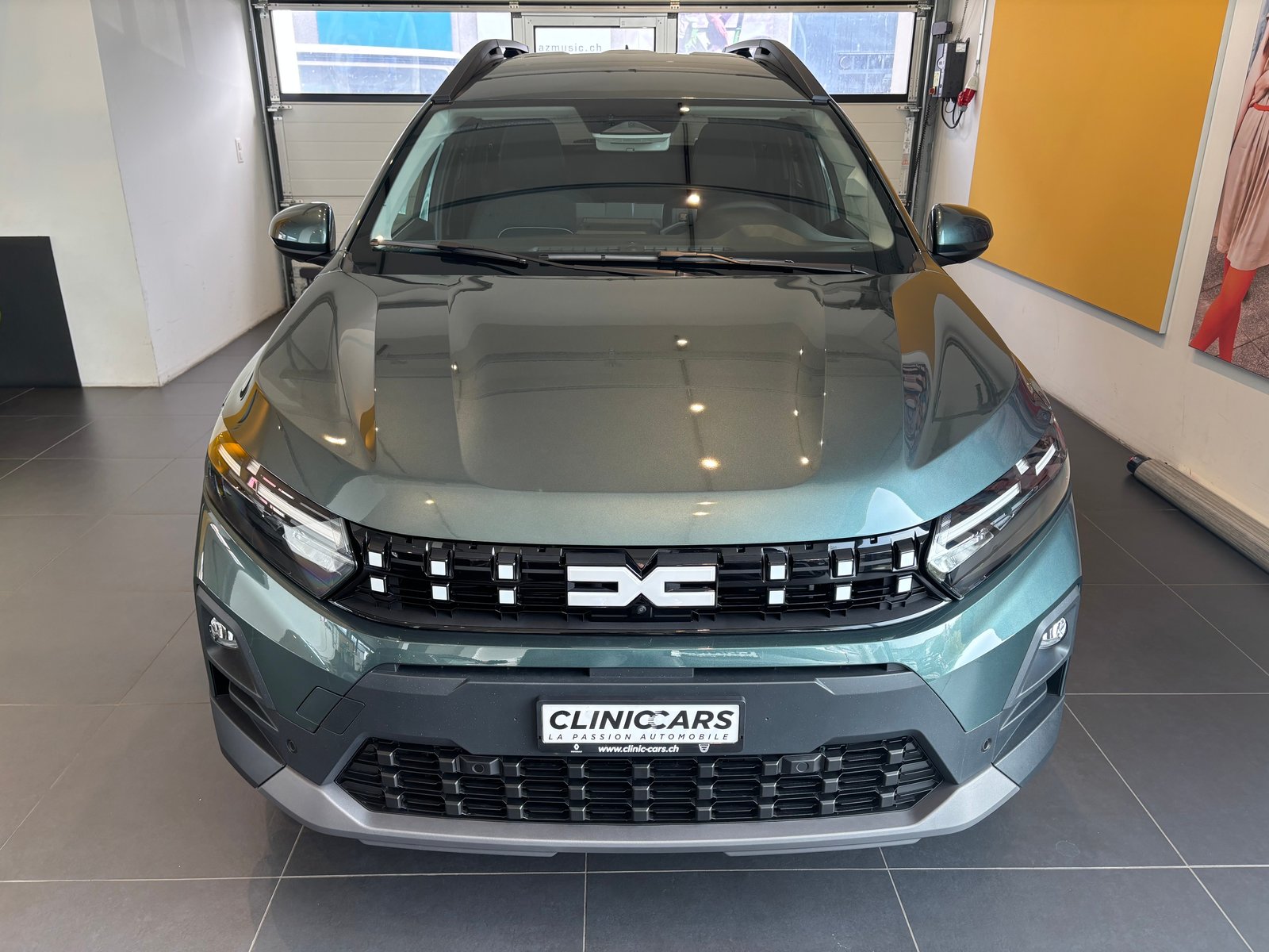 DACIA Jogger HEV 155 Journey, Petrol, New car, Automatic - 2