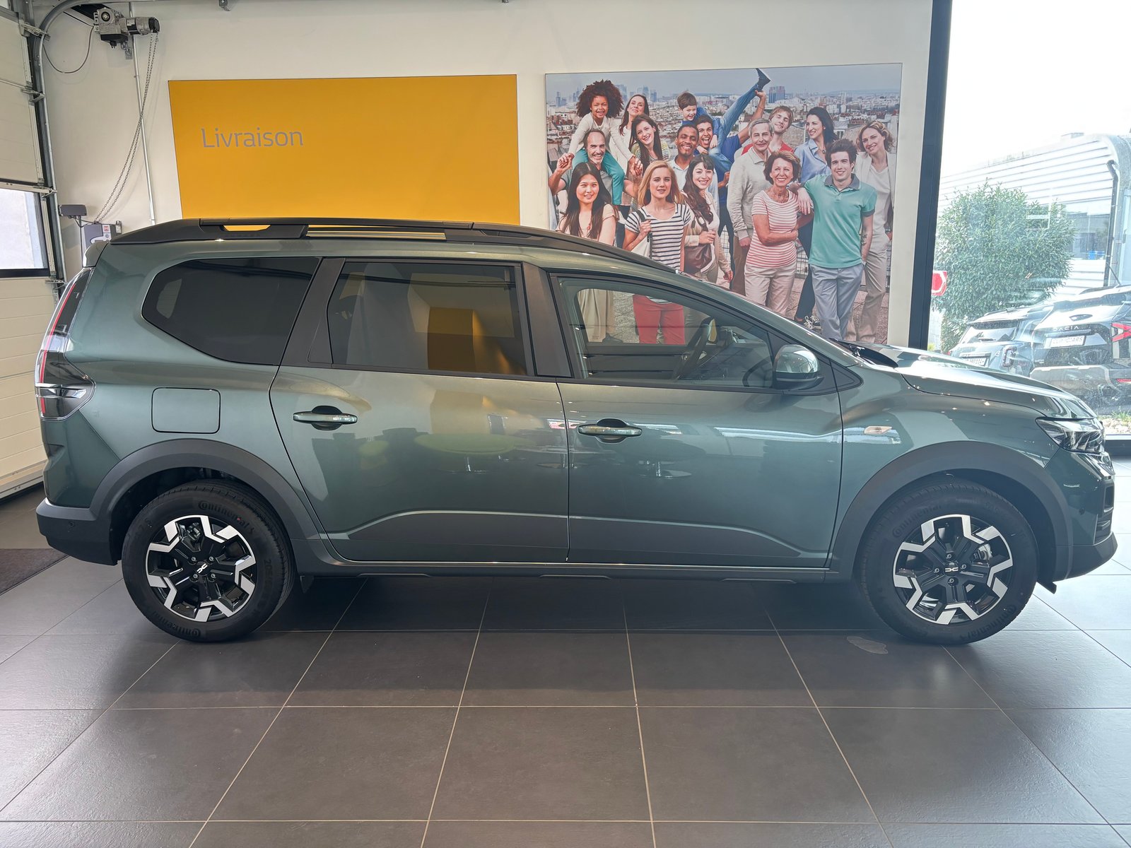 DACIA Jogger HEV 155 Journey, Petrol, New car, Automatic - 4