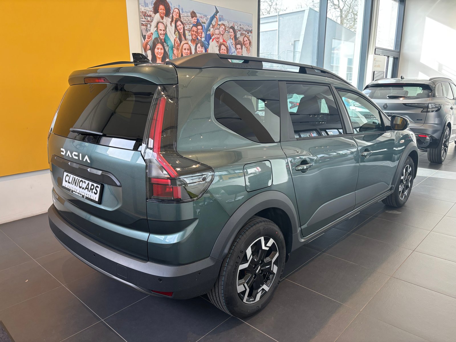 DACIA Jogger HEV 155 Journey, Petrol, New car, Automatic - 5