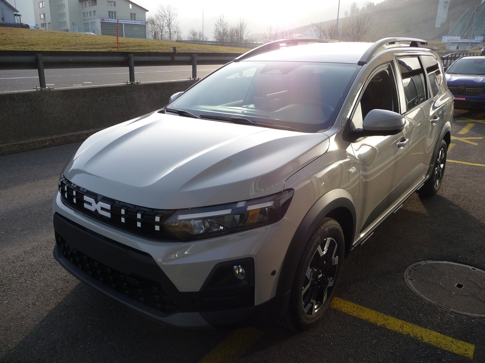 DACIA Jogger HEV 155 Journey, Petrol, New car - 3