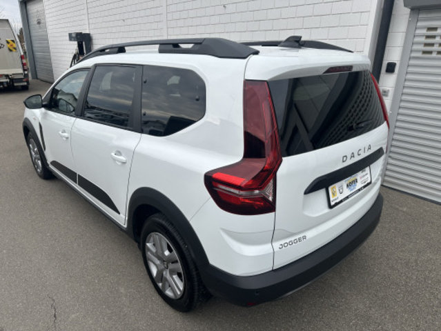 DACIA Jogger TCe 110 Extreme, Petrol, Second hand / Used, Manual - 5