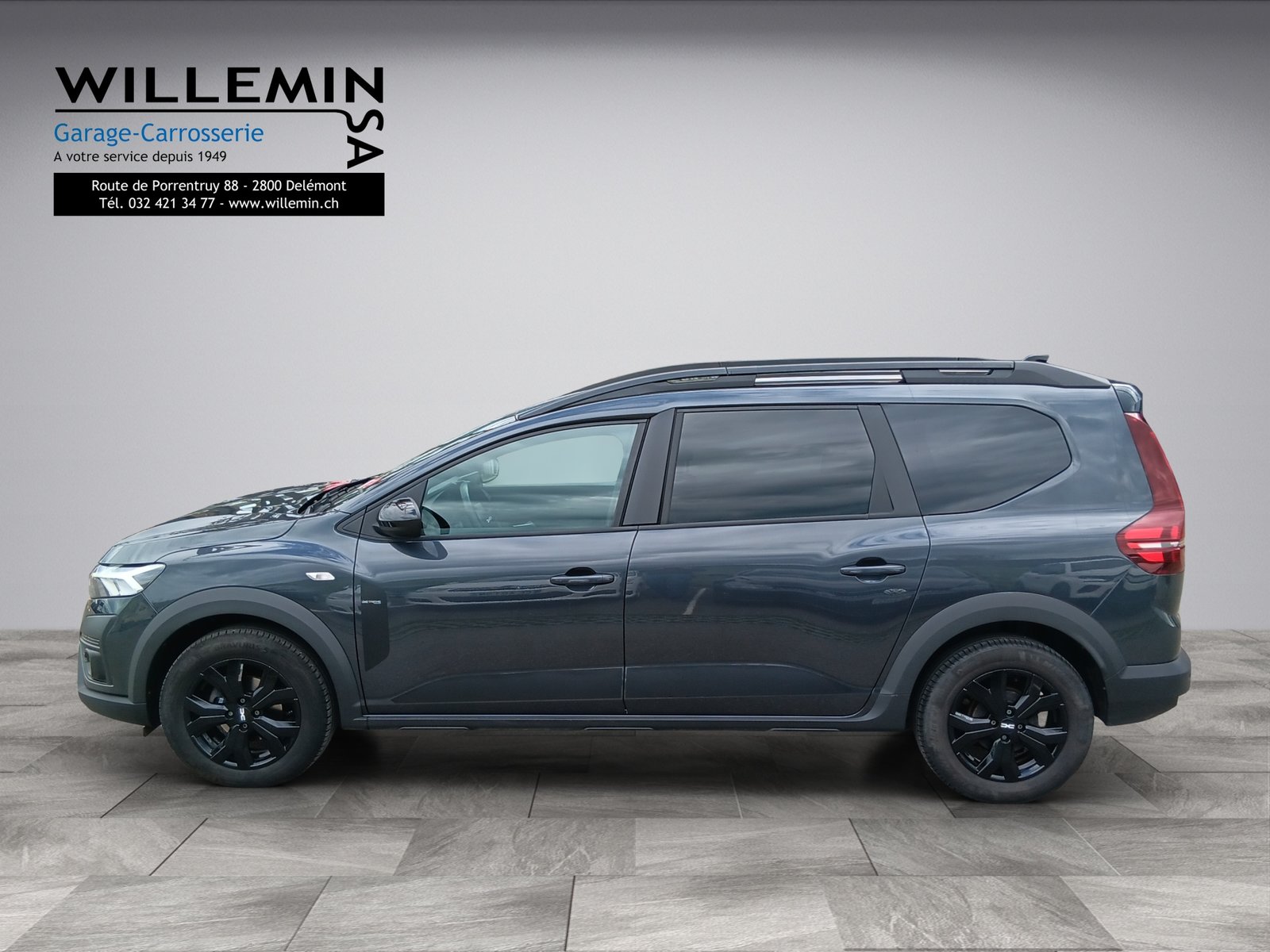 DACIA Jogger TCe 110 Extreme, Petrol, Second hand / Used, Manual - 3
