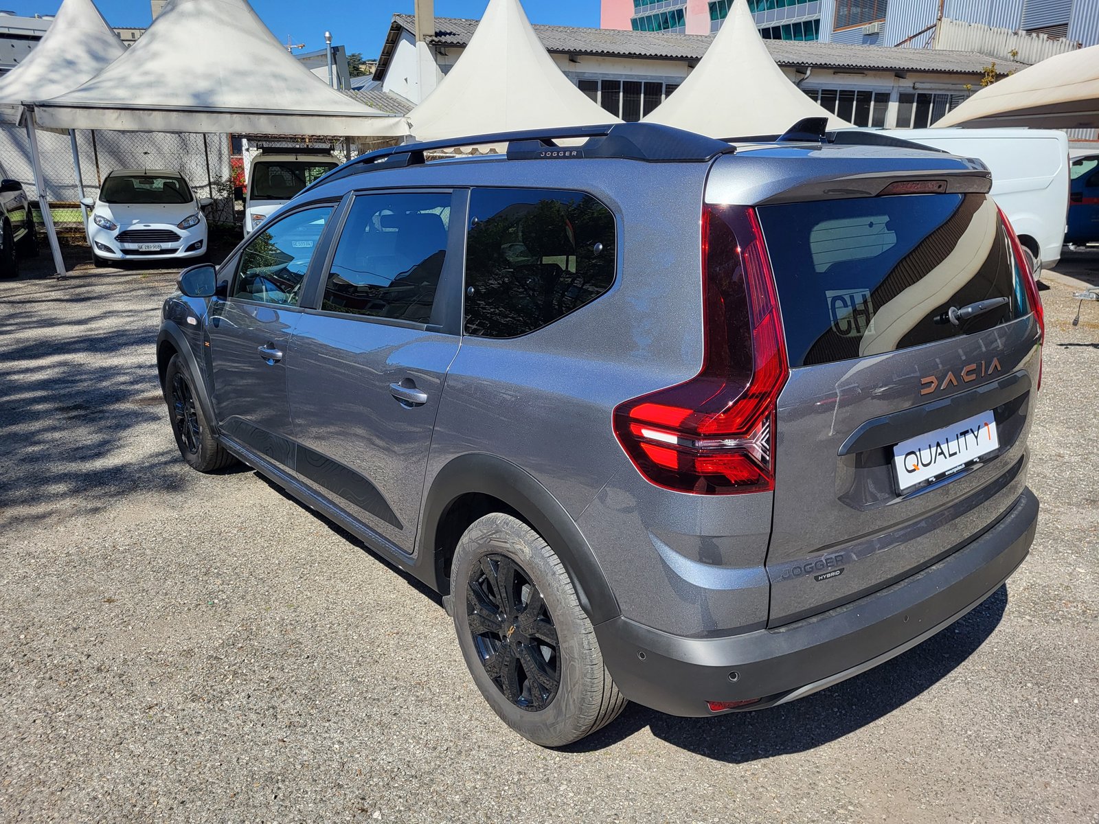 DACIA JOGGER HEV140 Extreme, Full-Hybrid Petrol/Electric, Second hand / Used, Automatic - 4