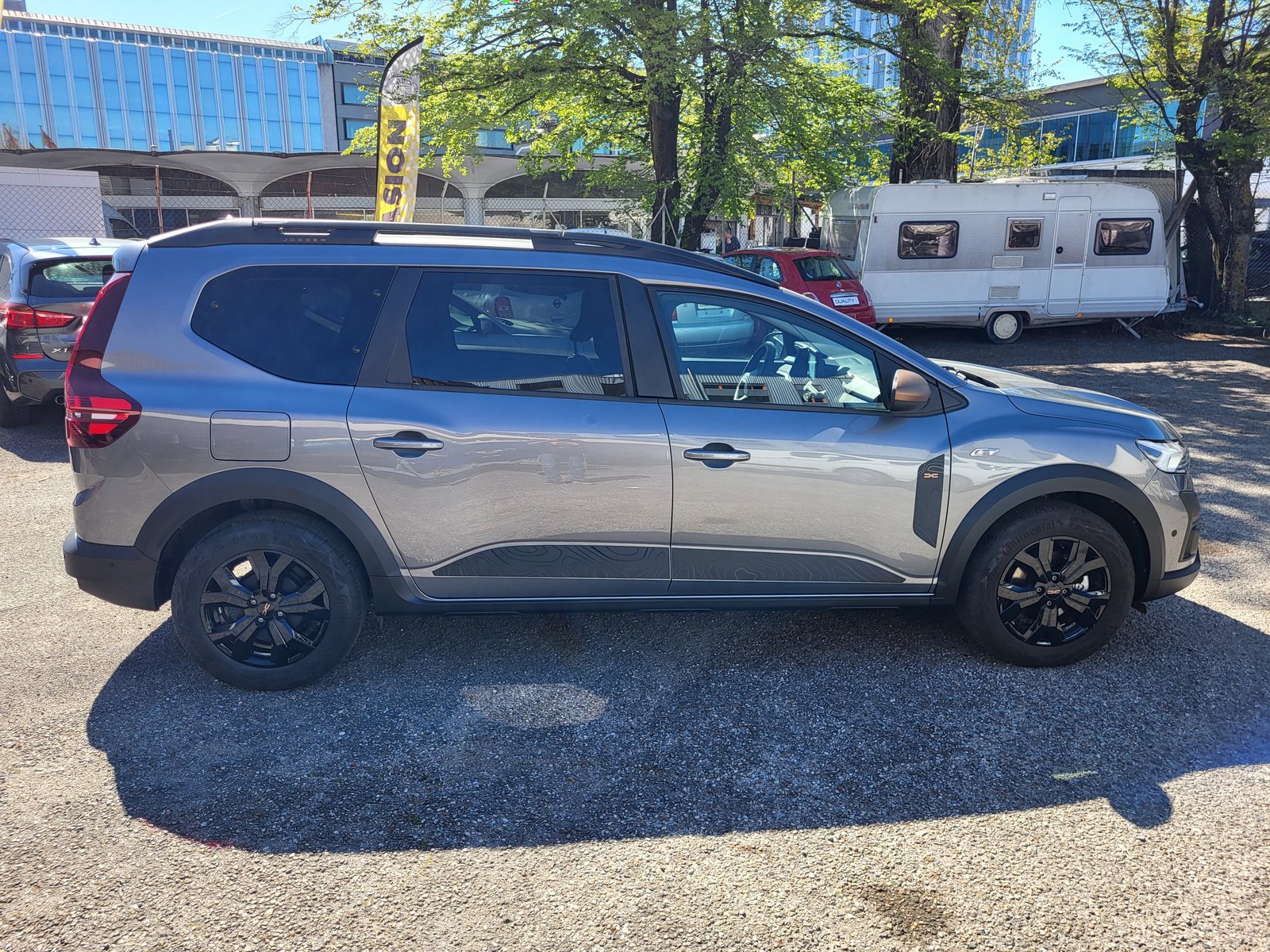 DACIA JOGGER HEV140 Extreme, Full-Hybrid Petrol/Electric, Second hand / Used, Automatic - 7