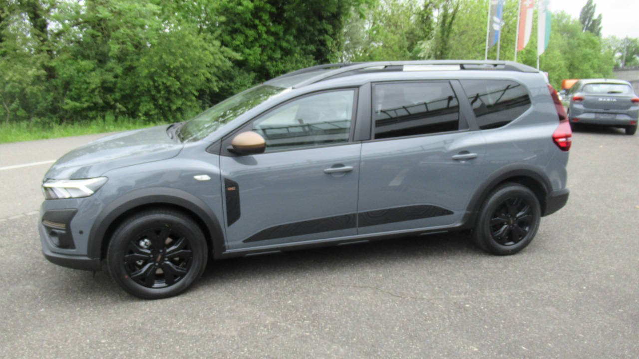 DACIA Jogger 1.6 Hybrid Extreme, Full-Hybrid Petrol/Electric, New car, Automatic - 2