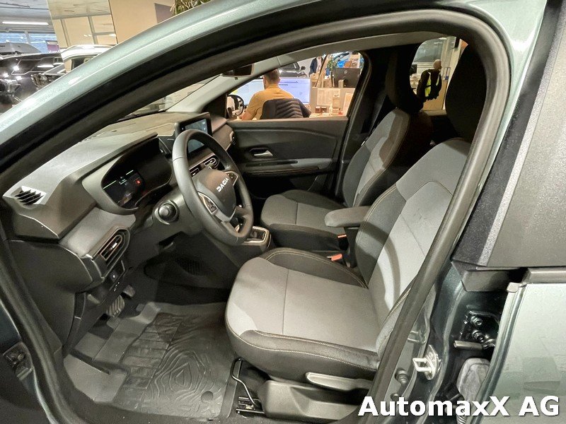 DACIA Jogger 1.6 Hybrid Extreme+ 7P, Hybride Intégral Essence/Électricité, Voiture nouvelle, Automatique - 7