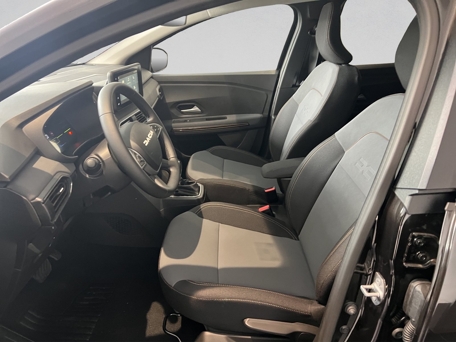 DACIA Jogger HEV 140 Extreme, Hybride Integrale Benzina/Elettrica, Auto nuove, Automatico - 5