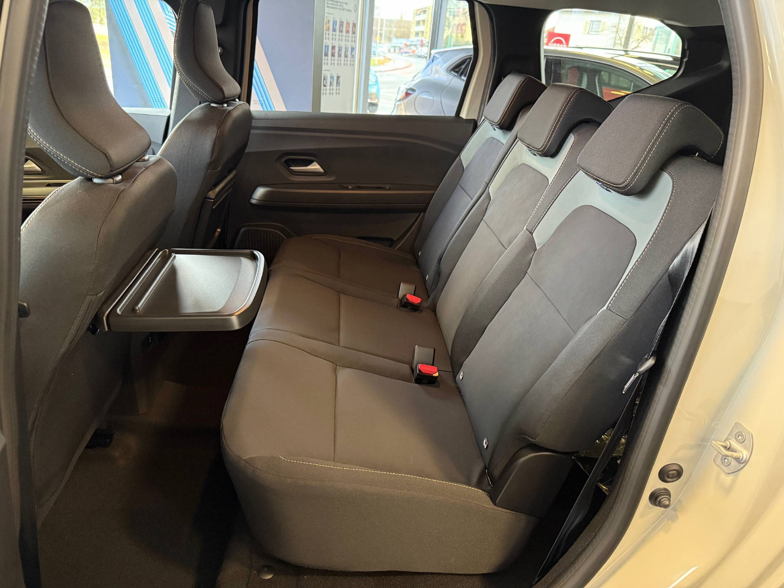 DACIA Jogger 1.8 Hybrid Extreme, Hybride Intégral Essence/Électricité, Voiture nouvelle, Automatique - 5