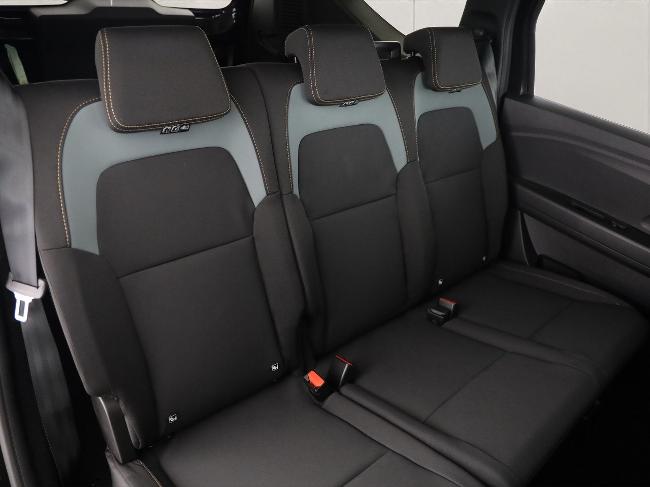 DACIA Jogger 1.8 Hybrid Extreme, Voll-Hybrid Benzin/Elektro, Neuwagen, Automatik - 7