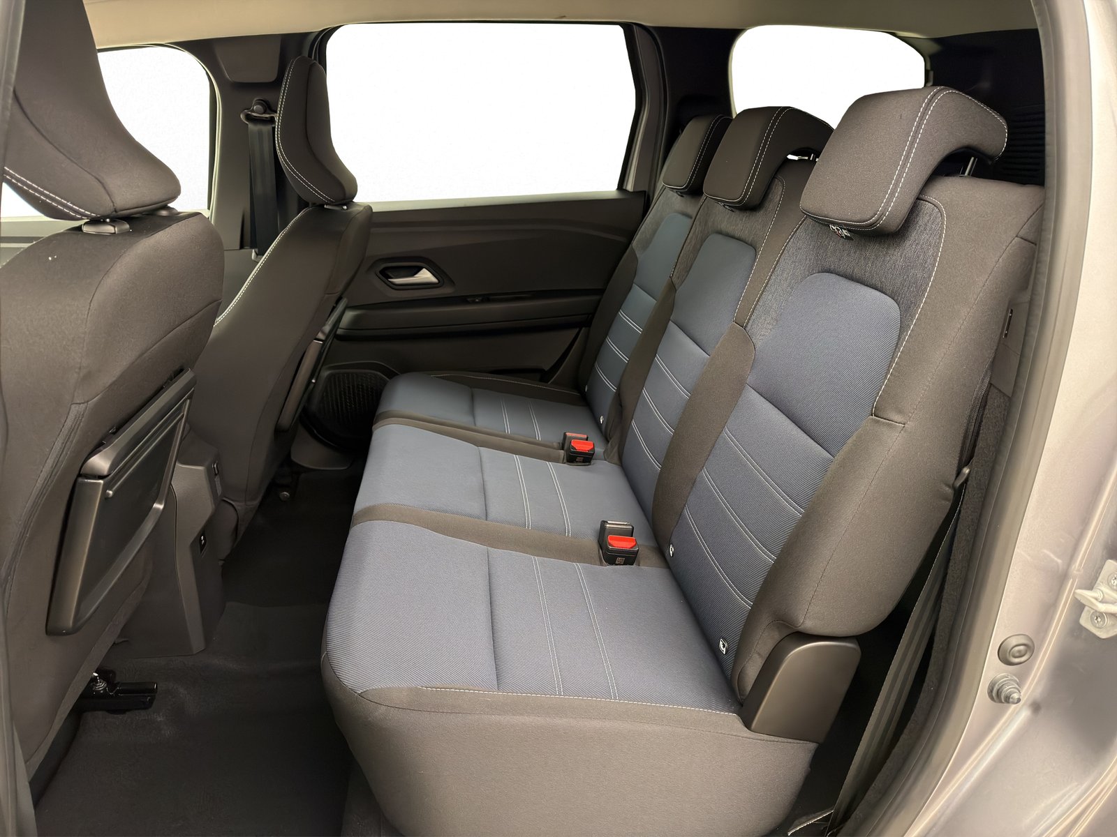 DACIA Jogger 1.8 Hybrid Journey, Voll-Hybrid Benzin/Elektro, Neuwagen, Automatik - 4