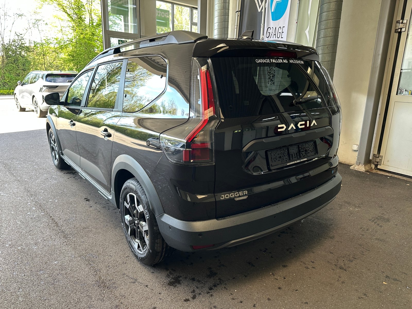 DACIA Jogger journey hybrid 155 7-Plätzer, Voll-Hybrid Benzin/Elektro, Neuwagen, Automatik - 2