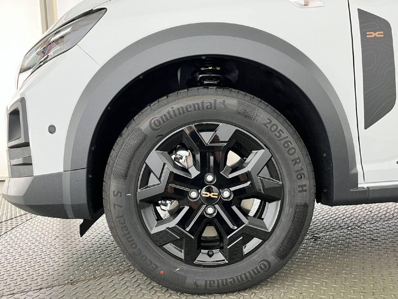 DACIA Jogger 1.8 Hybrid Extreme, Hybride Integrale Benzina/Elettrica, Auto nuove, Automatico - 6