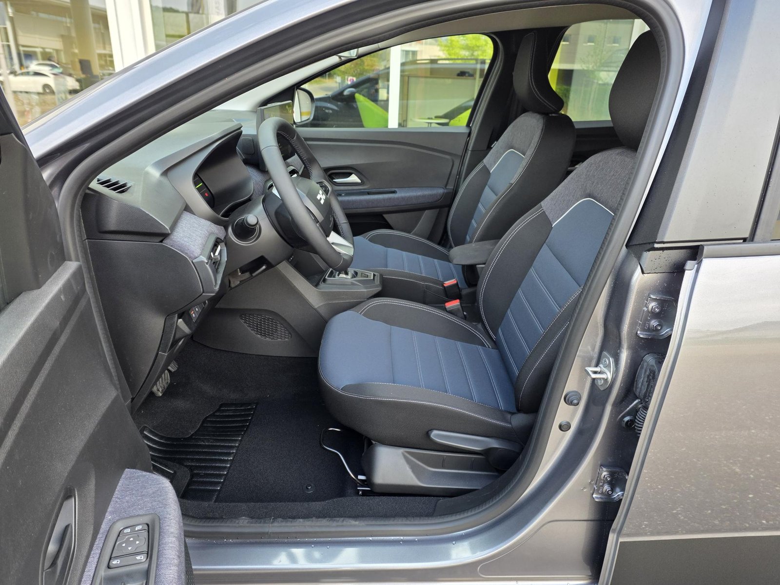 DACIA Jogger 1.8 Hybrid Journey, Full-Hybrid Petrol/Electric, New car, Automatic - 6