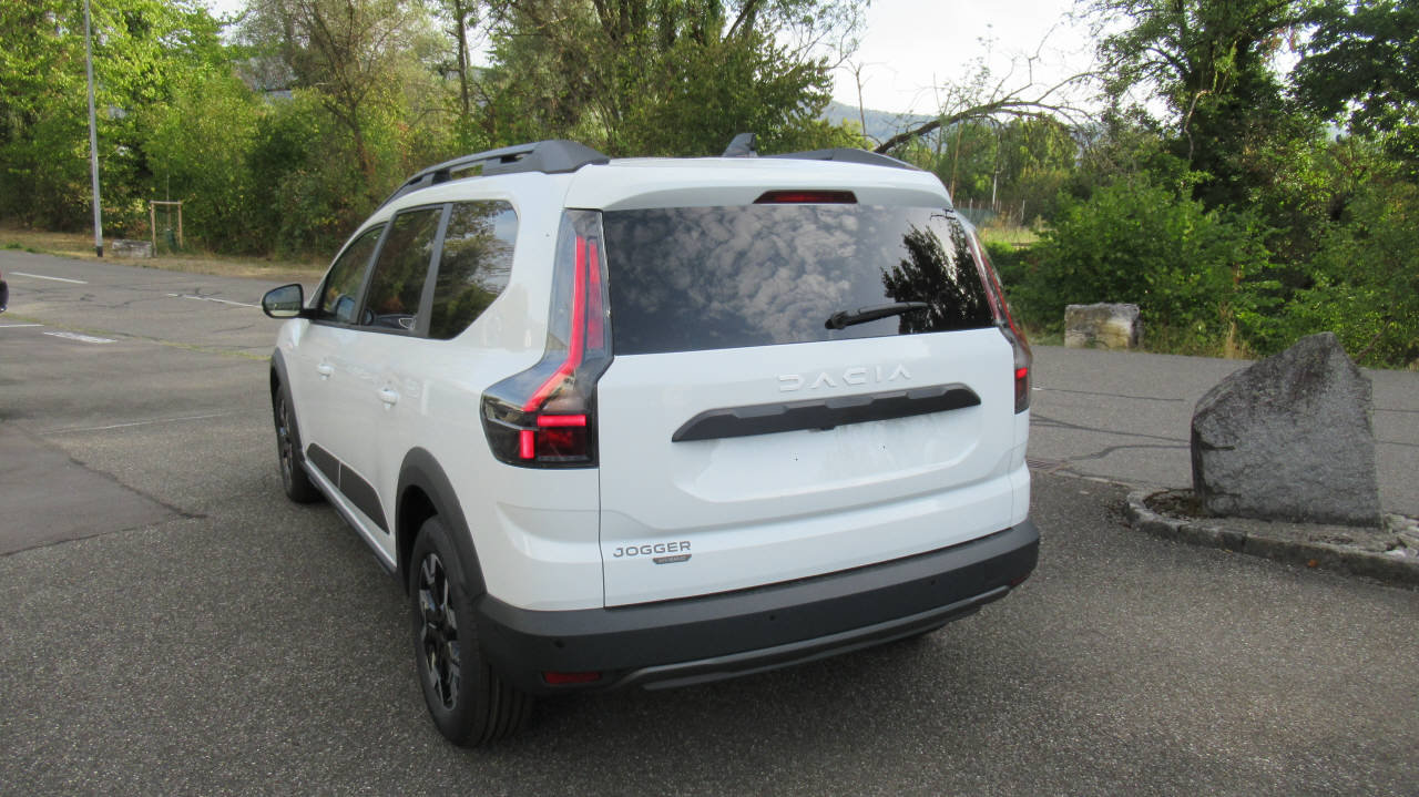 DACIA Jogger 1.8 Hybrid Journey, Full-Hybrid Petrol/Electric, New car, Automatic - 3