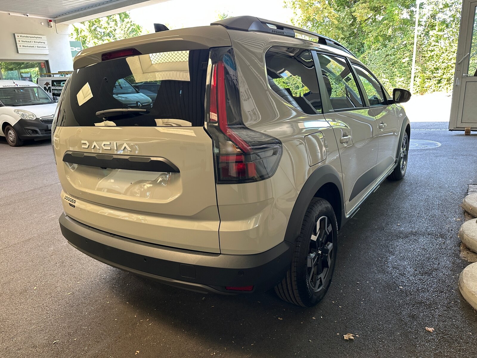 DACIA Jogger journey hybrid 155 5-Plätzer, Voll-Hybrid Benzin/Elektro, Neuwagen, Automatik - 5