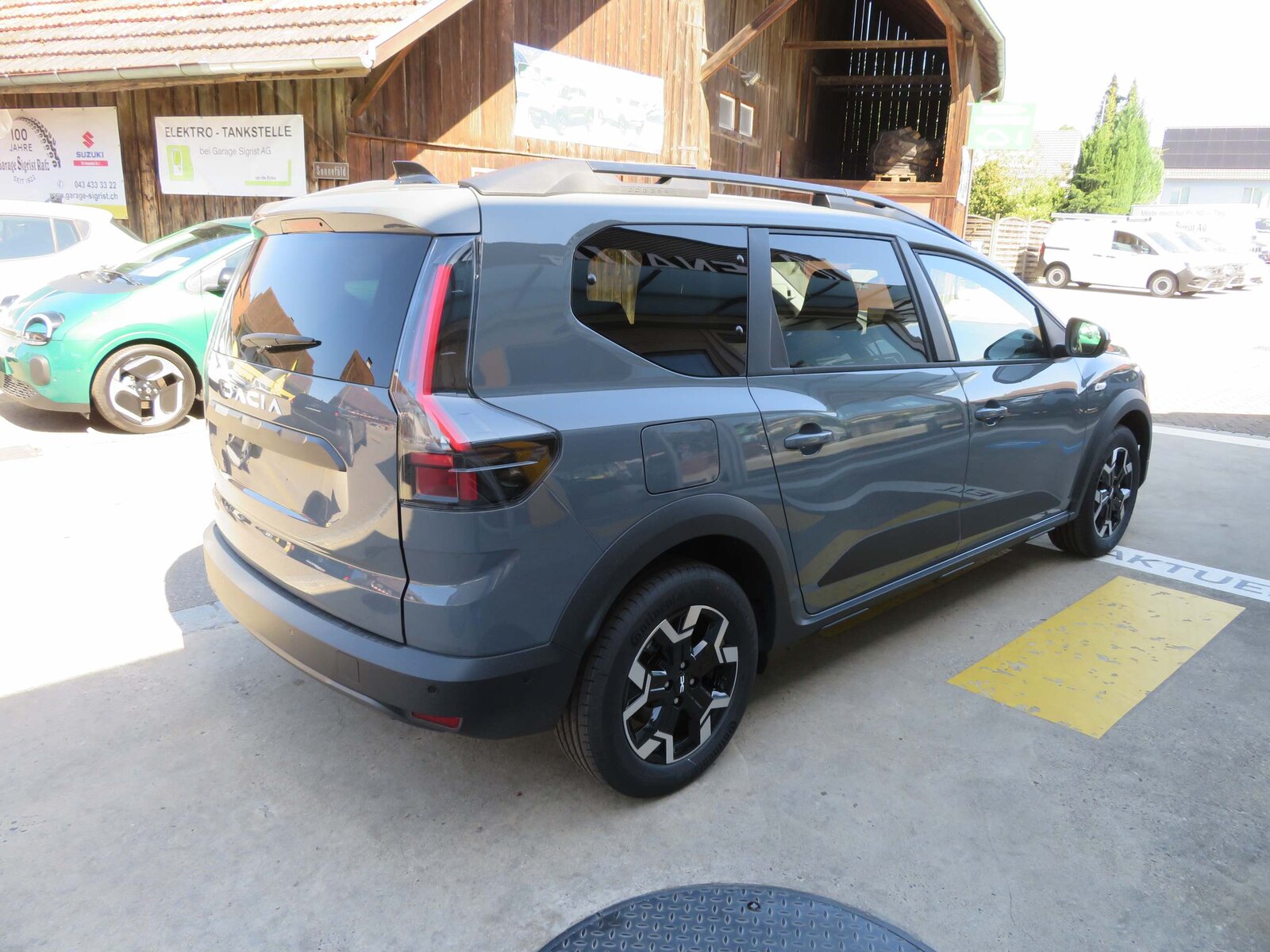 DACIA Jogger 1.8 Hybrid Journey 7P, Hybride Integrale Benzina/Elettrica, Auto nuove, Automatico - 5