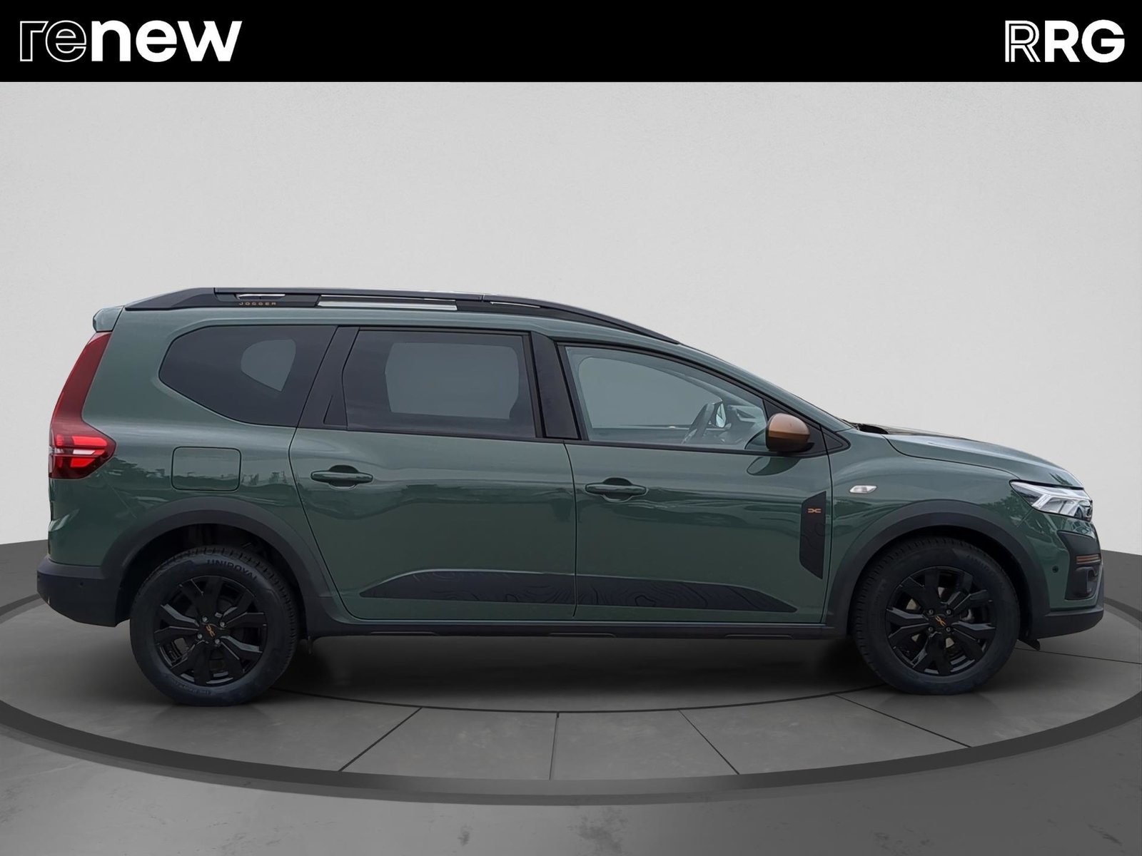 DACIA Jogger TCe 110 Extreme, Petrol, Second hand / Used, Manual - 2