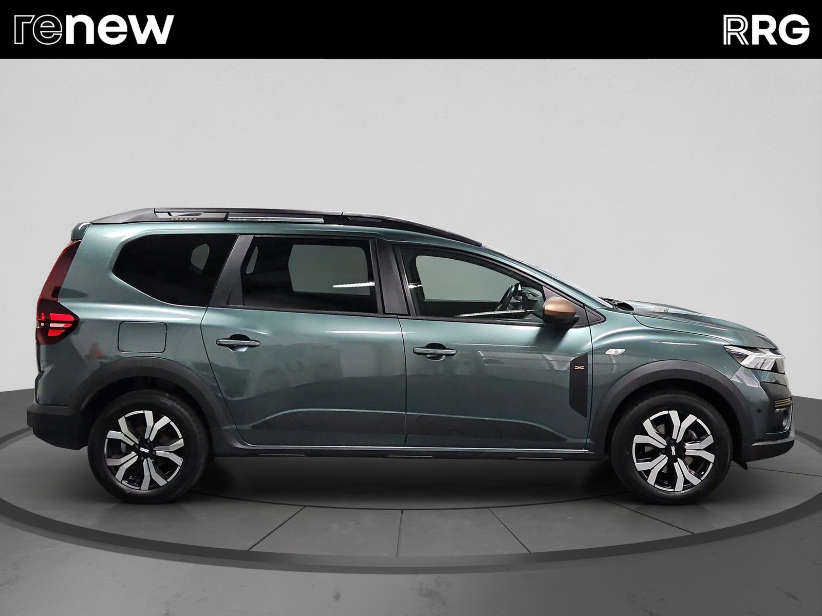 DACIA Jogger HEV 140 Extreme, Full-Hybrid Petrol/Electric, Second hand / Used, Automatic - 2