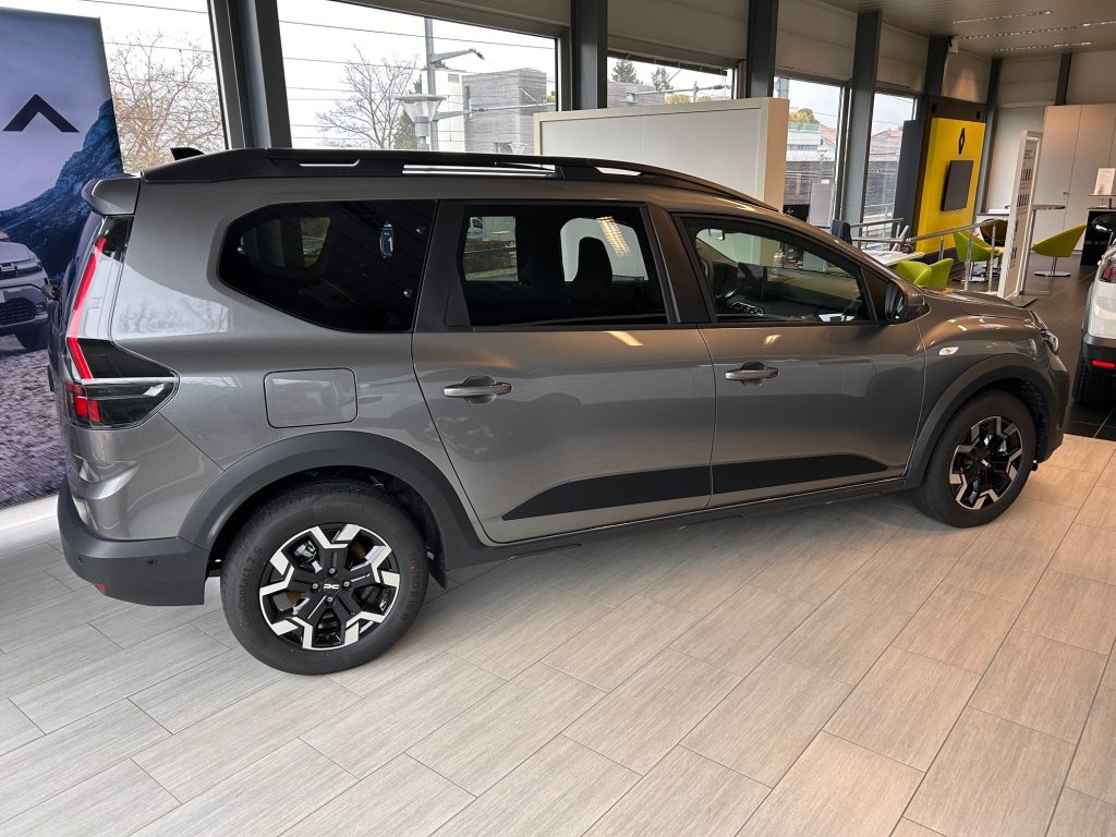 DACIA JOGGER 1.8 Hybrid Journey 7P, Voll-Hybrid Benzin/Elektro, Vorführwagen, Automatik - 3