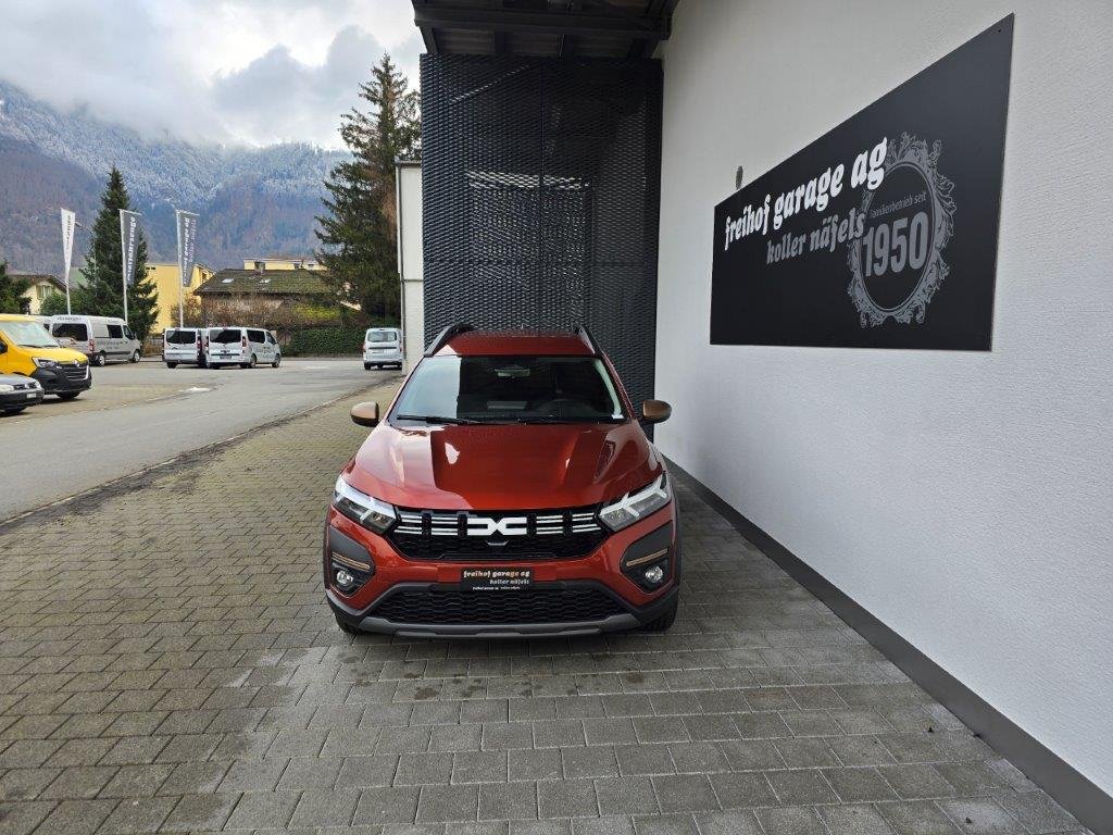 DACIA Jogger Extreme hybrid 140 7-Plätze, Hybride Integrale Benzina/Elettrica, Auto dimostrativa, Automatico - 2